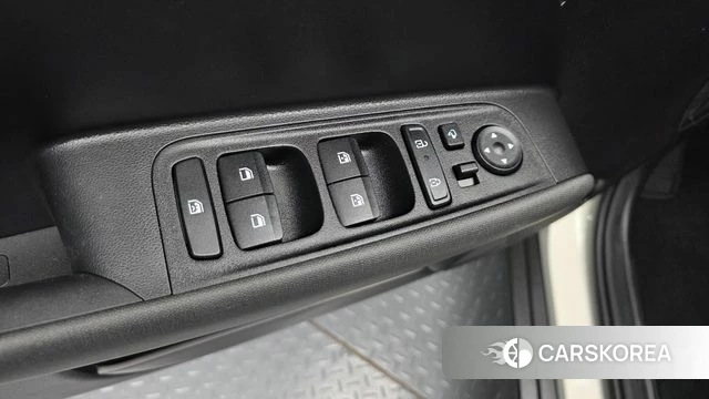 Hyundai Casper Electric id 5021000 из Кореи 20