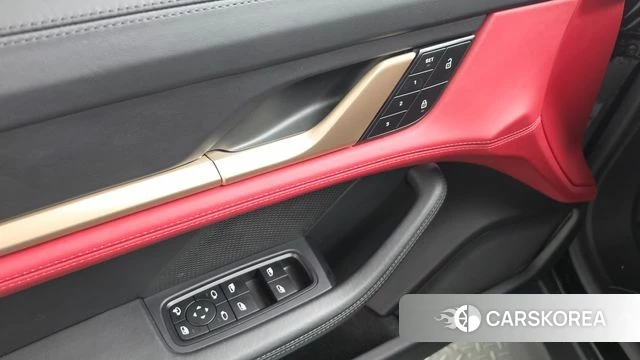 Porsche Taycan id 5027689 из Кореи 20