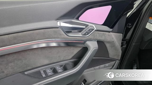 Audi e-Tron id 4992189 из Кореи 20