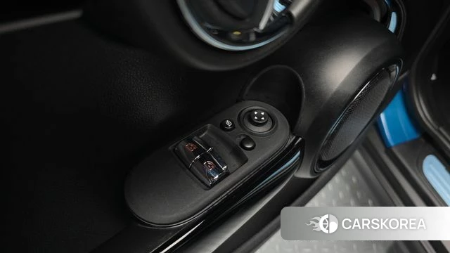 Mini Cooper Electric id 4950633 из Кореи 20