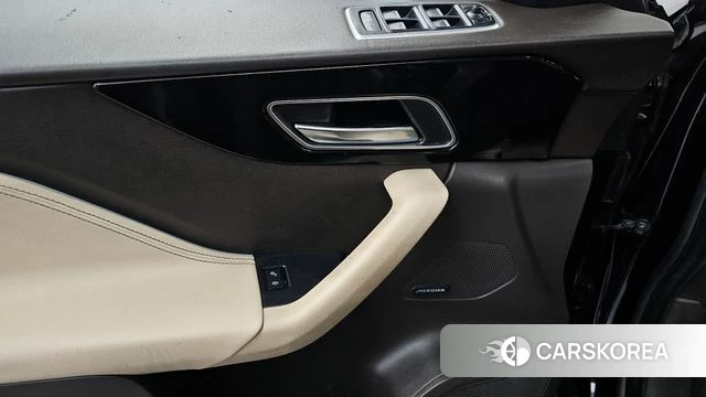 Jaguar F-PACE id 4978253 из Кореи 20