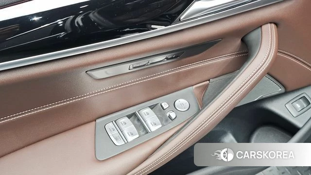BMW 5 Series (G30) id 4951112 из Кореи 20