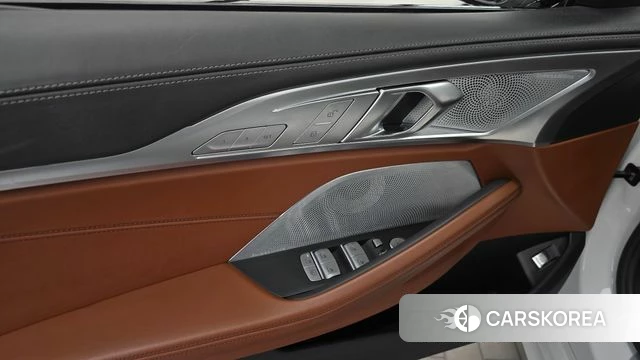 BMW 8 Series (G15) id 5053875 из Кореи 20