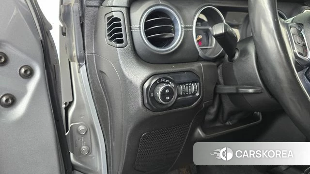 Jeep Wrangler (JL) id 4967712 из Кореи 20