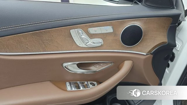 Mercedes-Benz E-Class W213 id 5034750 из Кореи 21