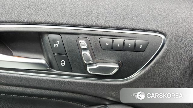 Mercedes-Benz GLA-Class X156 id 5023701 из Кореи 21