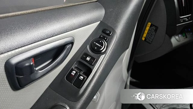 Hyundai The New Grand Starex id 4992777 из Кореи 21