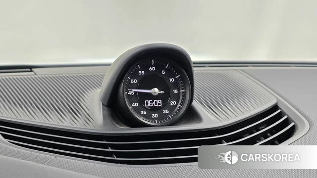 Porsche Taycan id 4985678 из Кореи 21