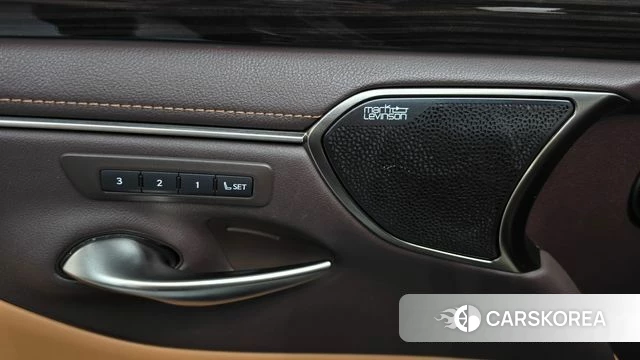 Lexus ES300h 7th generation id 4998662 из Кореи 21