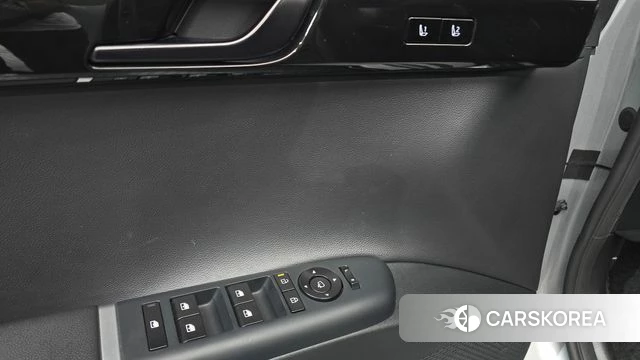 Hyundai Grandeur (GN7) id 5039424 из Кореи 21