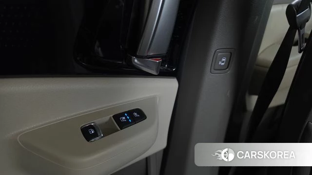 Kia The New Carnival 4th Generation id 5039351 из Кореи 21