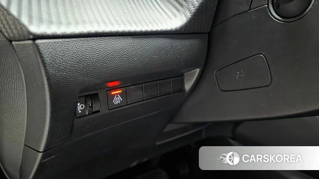 Peugeot e-208 second Generation id 5040119 из Кореи 21