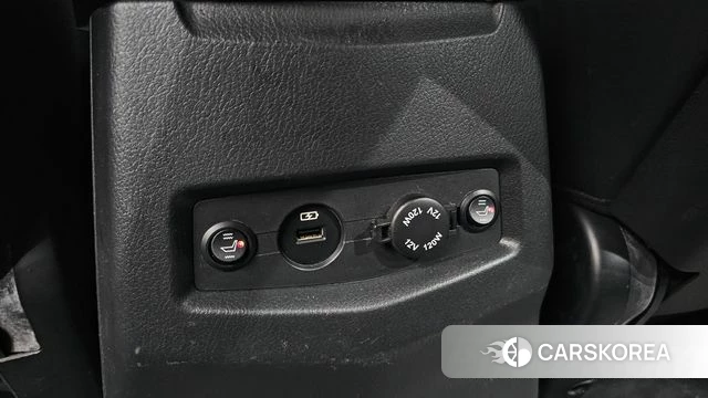 Ssangyong Korando Turismo id 4960544 из Кореи 21
