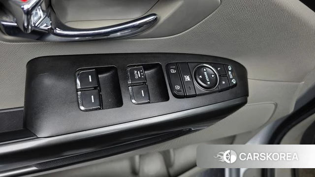 Kia The New Carnival id 5041875 из Кореи 21