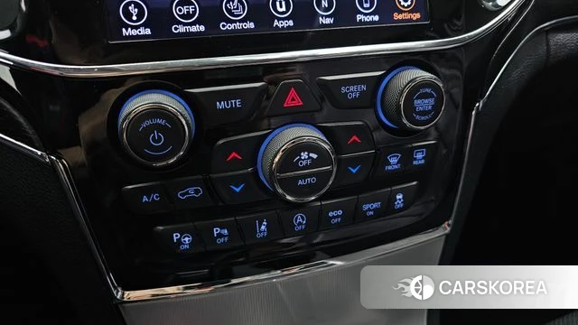 Jeep Grand Cherokee id 5023553 из Кореи 21