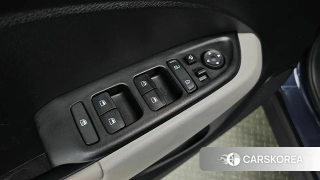 Hyundai Venue id 5027937 из Кореи 21