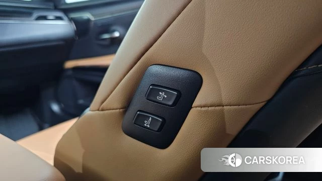 Lexus ES300h 7th generation id 5045993 из Кореи 21