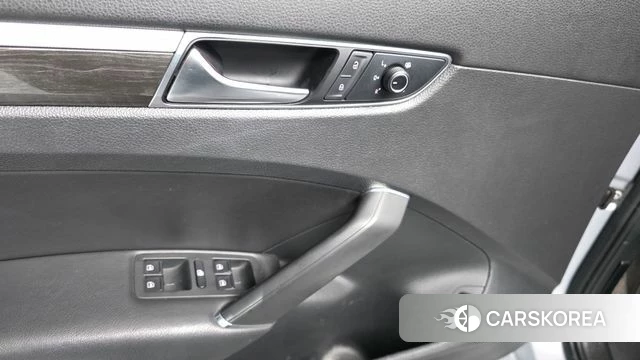 Volkswagen The New Passat id 4983127 из Кореи 21
