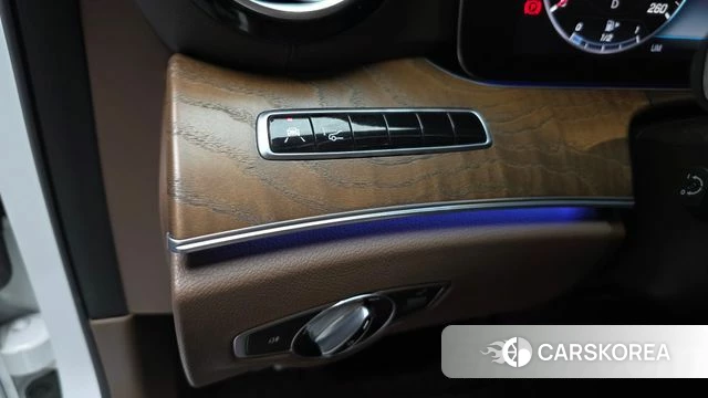 Mercedes-Benz E-Class W213 id 4918488 из Кореи 21