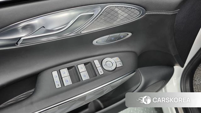 Genesis GV70 id 4942806 из Кореи 21