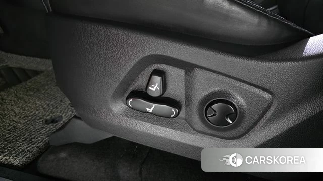 Ssangyong The New Rexton Sports Cannes id 4985210 из Кореи 21