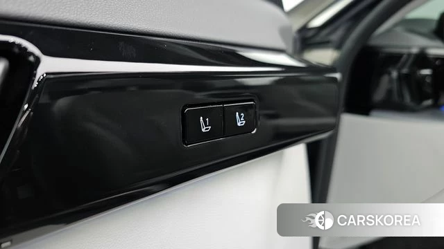 Hyundai Grandeur (GN7) id 5022008 из Кореи 21