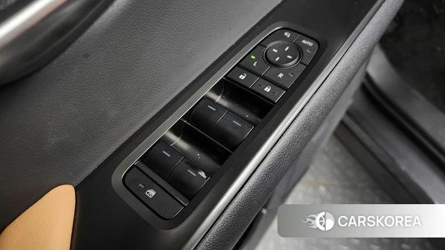 Lexus UX300h id 4714992 из Кореи 21