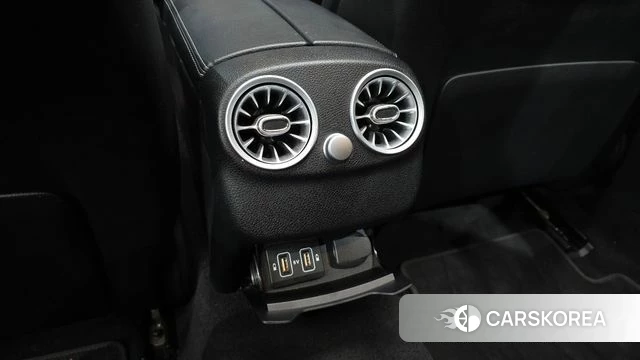 Mercedes-Benz C-Class W205 id 5028458 из Кореи 21
