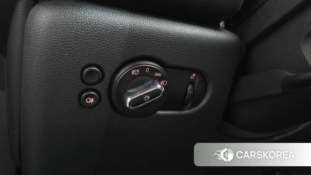 Mini Cooper Convertible id 5046338 из Кореи 21