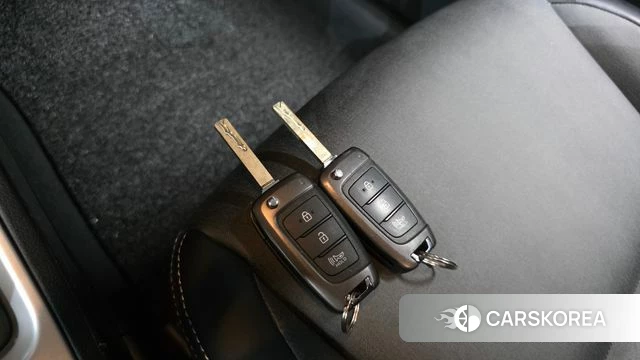 Hyundai Venue id 4737097 из Кореи 21