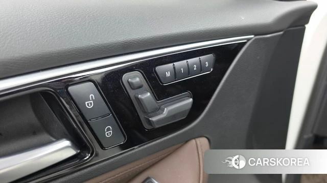 Infiniti Q30 id 4865117 из Кореи 21