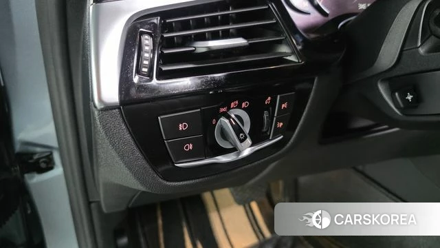 BMW 5 Series (G30) id 5048552 из Кореи 21