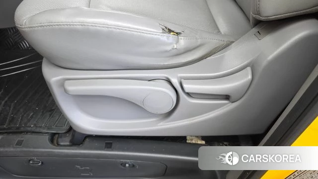 Hyundai The New Grand Starex id 4953155 из Кореи 21
