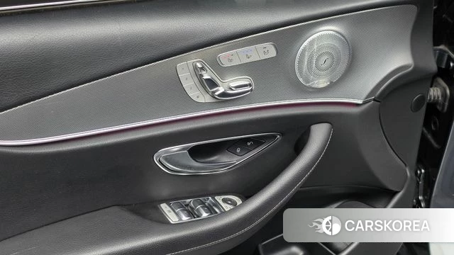 Mercedes-Benz E-Class W213 id 4993321 из Кореи 21