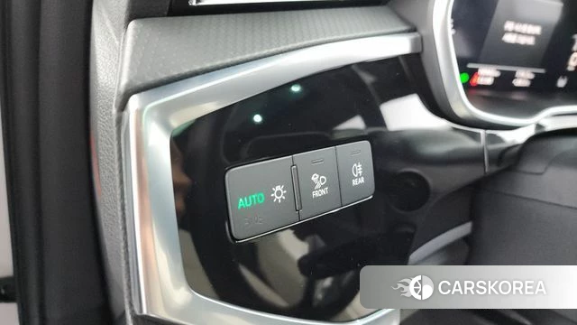 Audi Q3 (F3) id 4554475 из Кореи 21