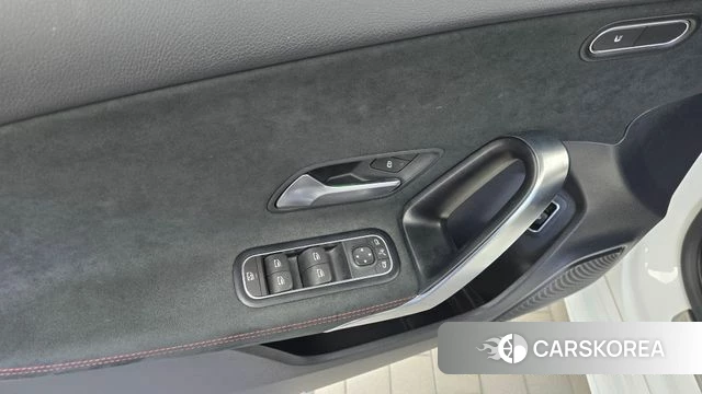 Mercedes-Benz A-Class W177 id 4942599 из Кореи 21