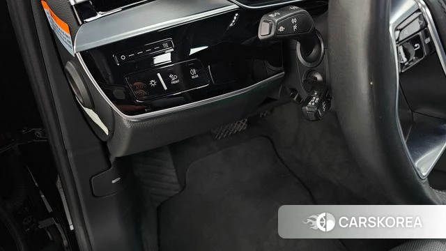 Audi A8 (D5) id 5028008 из Кореи 21