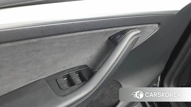 Tesla Model Y id 4898097 из Кореи 21