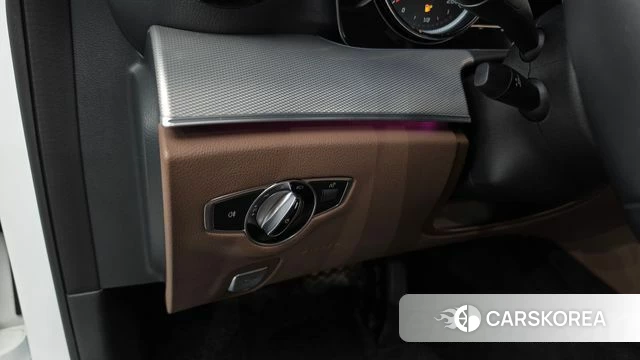 Mercedes-Benz E-Class W213 id 4849964 из Кореи 21