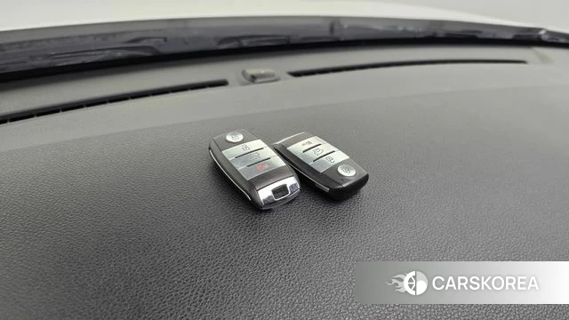 Kia Stonic id 5041895 из Кореи 21