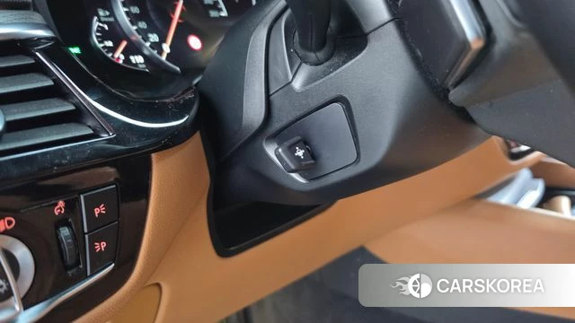 BMW 5 Series (G30) id 4937796 из Кореи 21