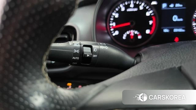 Kia Stonic id 5014029 из Кореи 21