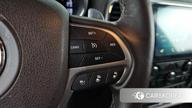 Jeep Grand Cherokee id 4988315 из Кореи 21