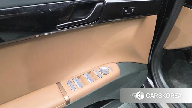 Hyundai Grandeur Hybrid (GN7) id 5011821 из Кореи 21