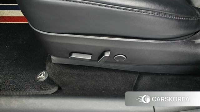 Tesla Model Y id 5040842 из Кореи 21
