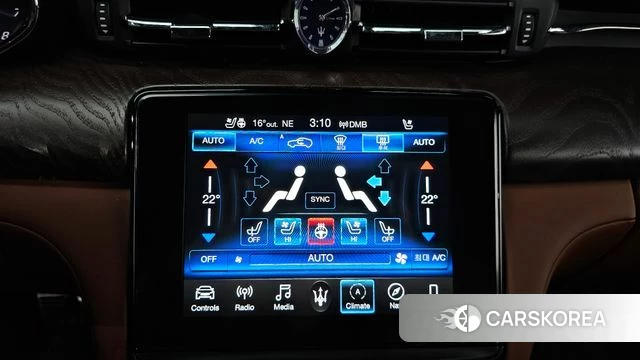 Maserati Quattroporte id 5023534 из Кореи 21