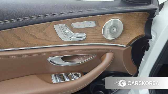 Mercedes-Benz E-Class W213 id 5026870 из Кореи 21
