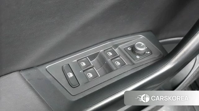 Volkswagen T-Roc id 5022638 из Кореи 21