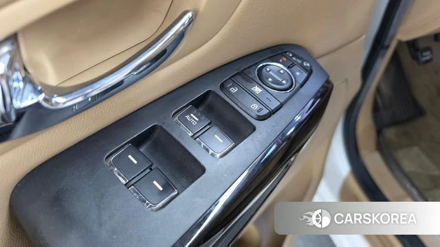 Kia The New Carnival id 5035952 из Кореи 21