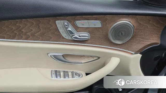 Mercedes-Benz E-Class W213 id 4981452 из Кореи 21